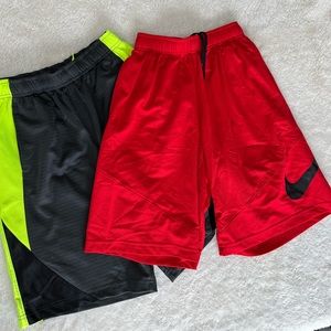 Nike shorts (lot)